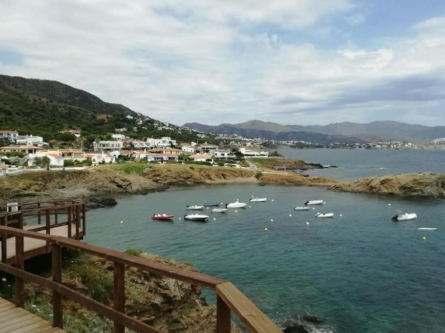Residence Avec Piscine Face A La Mer, 1Ere Ligne Llançà Extérieur photo